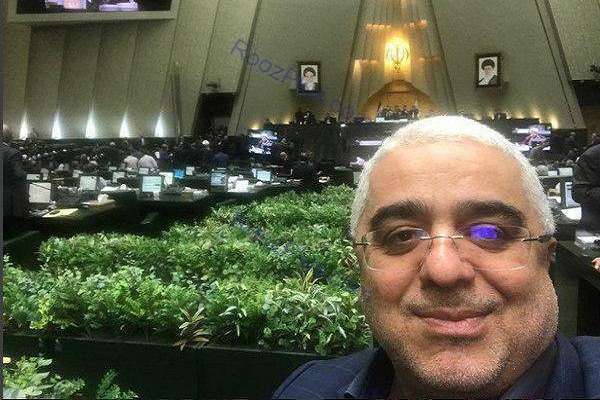 آبروریزی های آقای نماینده ادامه دارد: یک انبار از اجناس آدیداس را آتش بزنیم!